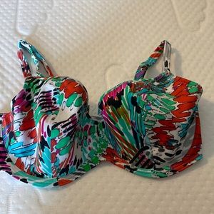 Women’s swim top
